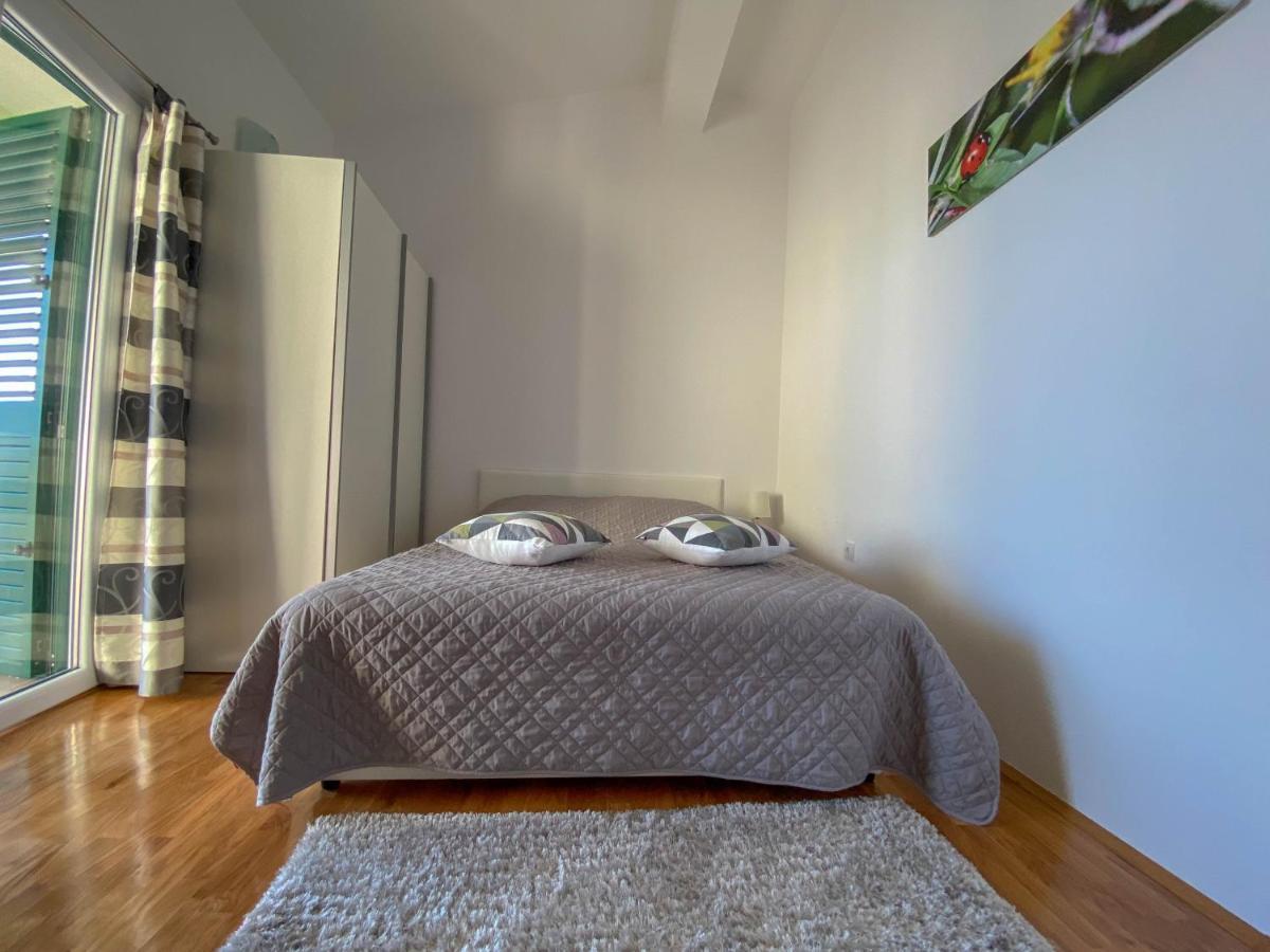 Apartman Ivan Hotel Makarska Exterior photo