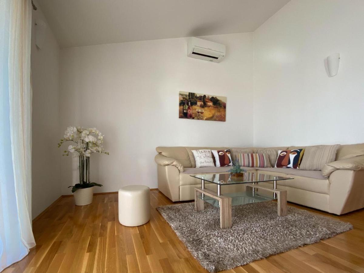 Apartman Ivan Hotel Makarska Exterior photo